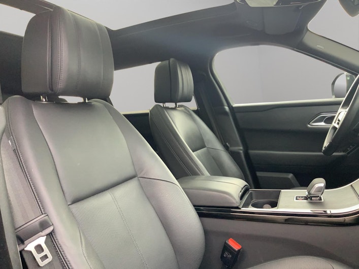 Vehicle image LAND ROVER RANGE ROVER VELAR