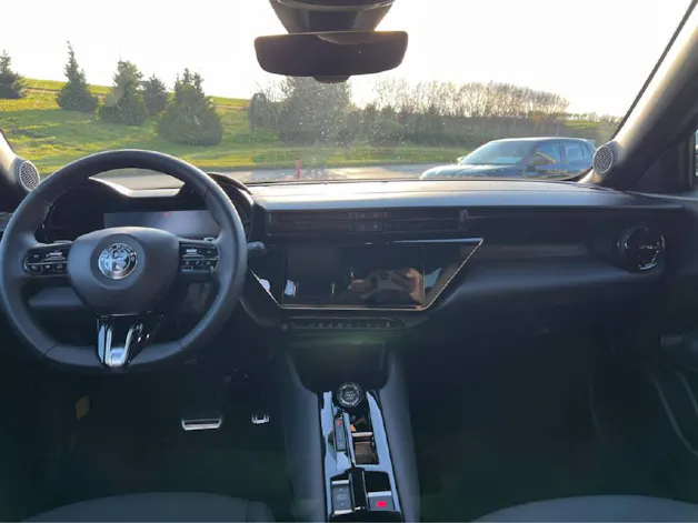 Alfa Romeo Junior 1.2 Ibrida Speciale