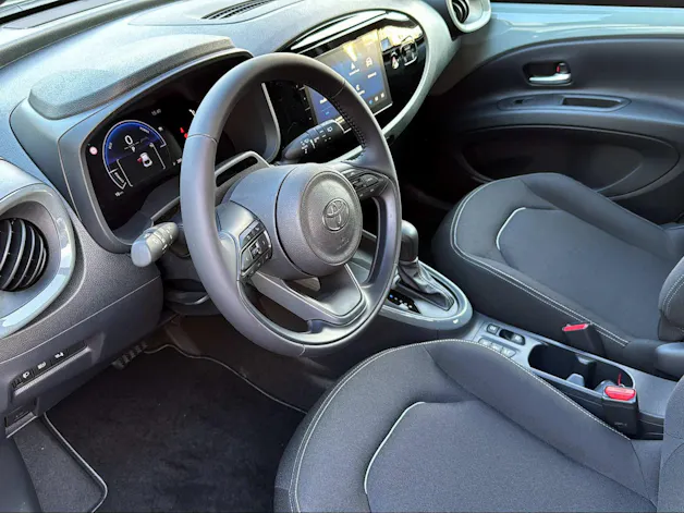 Toyota Aygo X 1.5 VVT-i HSD Trend