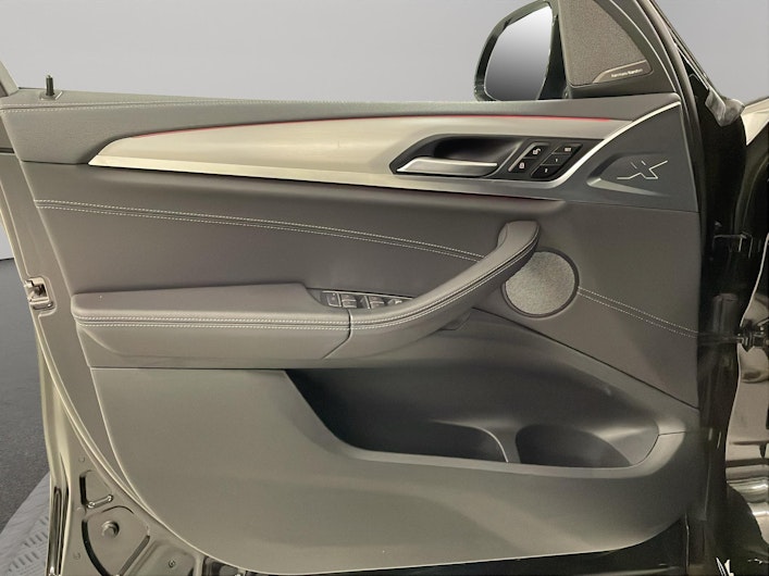 Vehicle image BMW X3