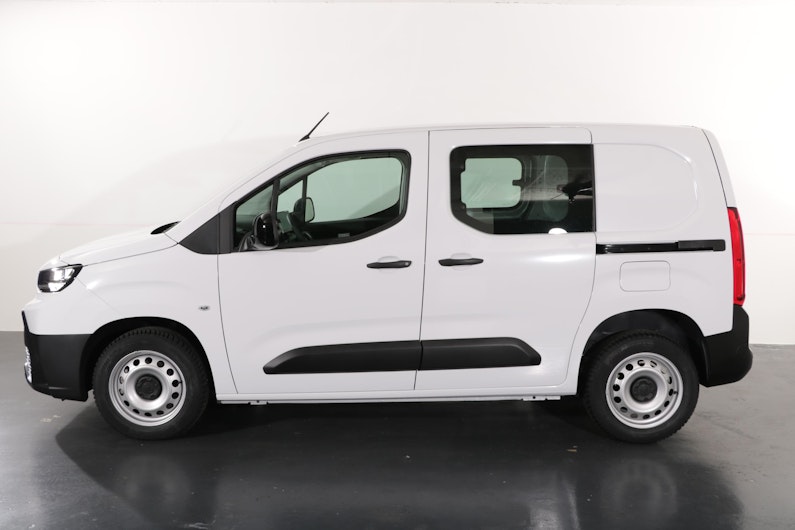 Vehicle image TOYOTA PROACE CITY