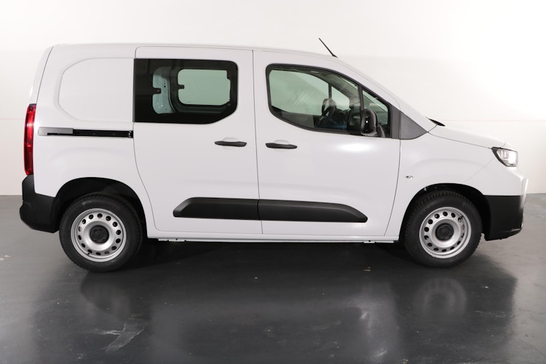 Vehicle image TOYOTA PROACE CITY