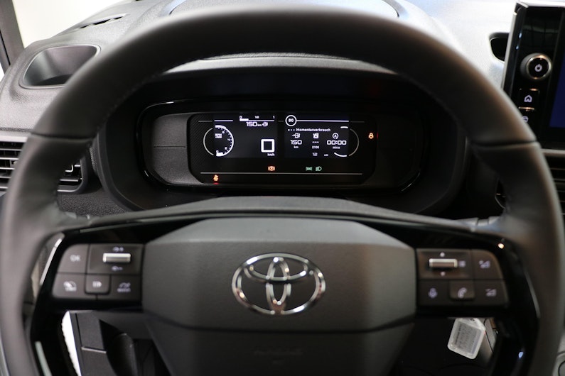 Vehicle image TOYOTA PROACE CITY