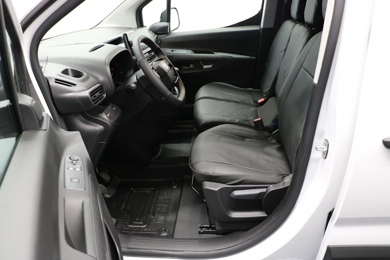 Vehicle image TOYOTA PROACE CITY
