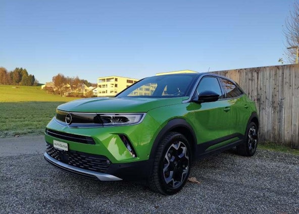 First vehicle image First vehicle image