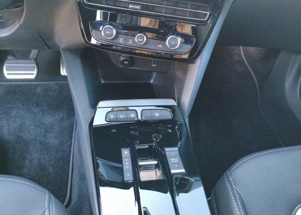 Vehicle image 7 Vehicle image 7