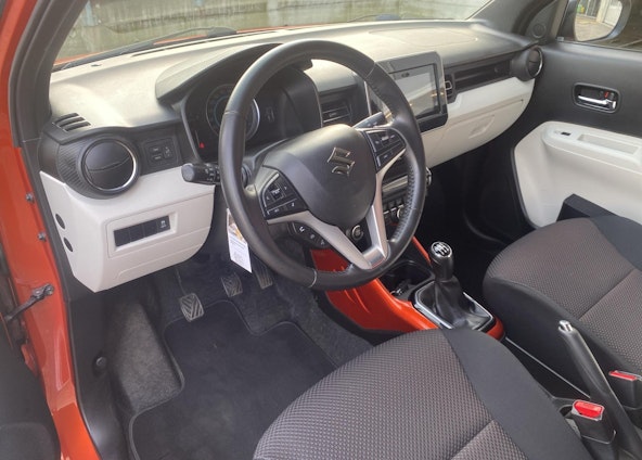 Vehicle image 5 Vehicle image 5