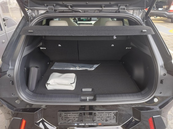 Vehicle image 6 Vehicle image 6