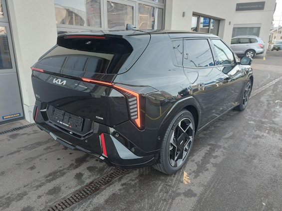 Vehicle image 23 Vehicle image 23