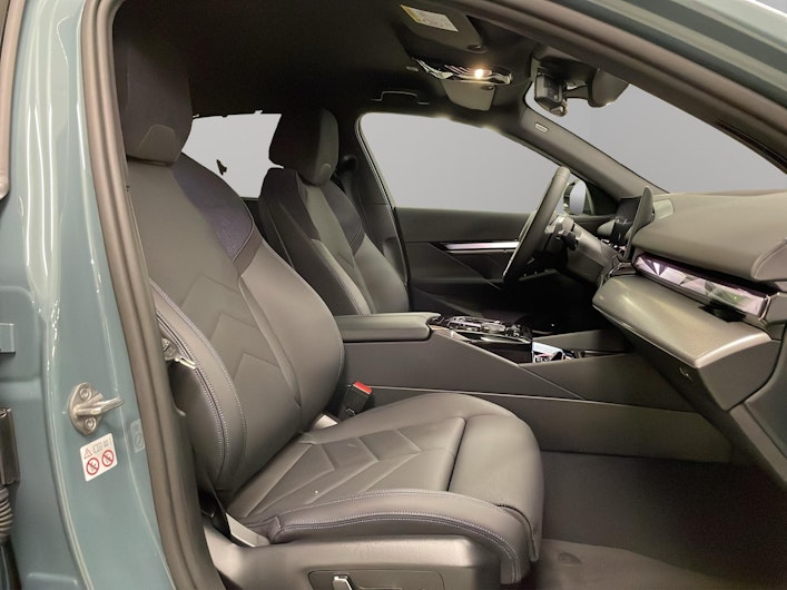 Vehicle image BMW 5 SERIES