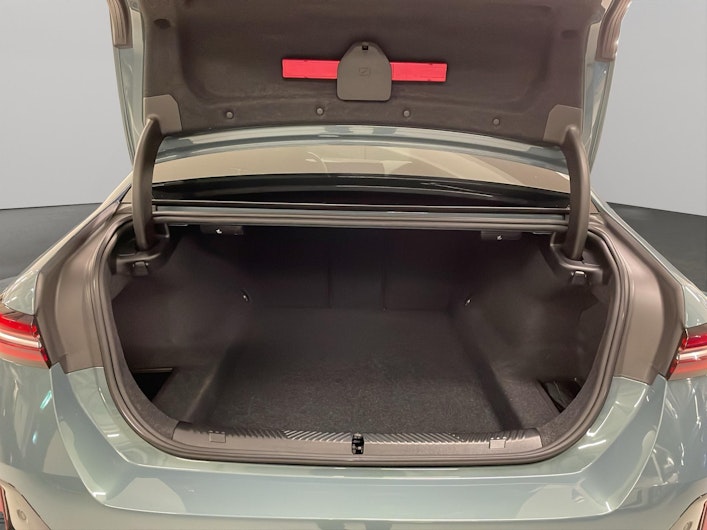 Vehicle image BMW 5 SERIES