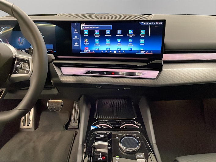 Vehicle image BMW 5 SERIES