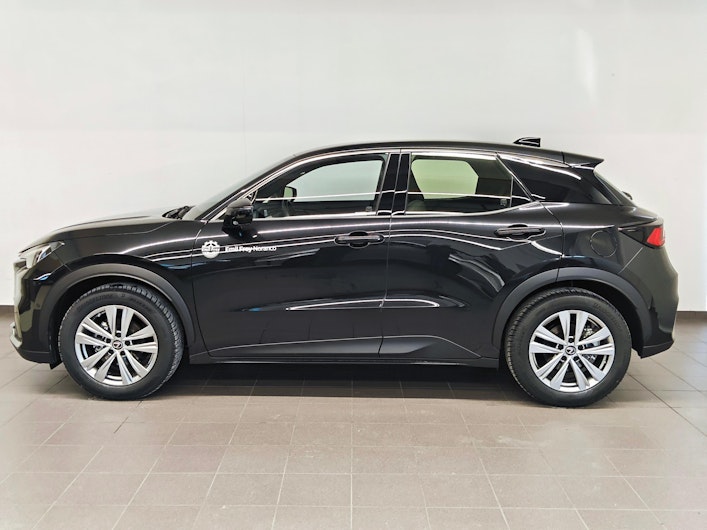 Vehicle image LEXUS LBX