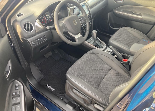 Vehicle image 6 Vehicle image 6