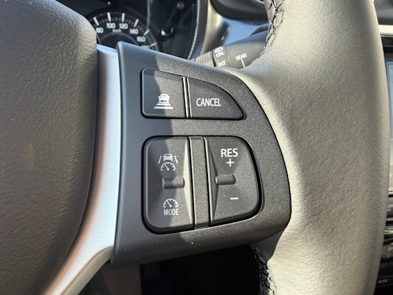 Vehicle image 14 Vehicle image 14