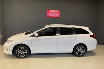 Vehicle image TOYOTA AURIS 0 Vehicle image TOYOTA AURIS 0