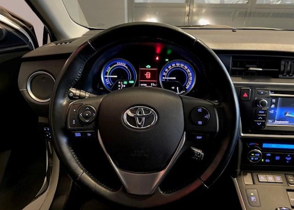 Vehicle image 9 Vehicle image 9