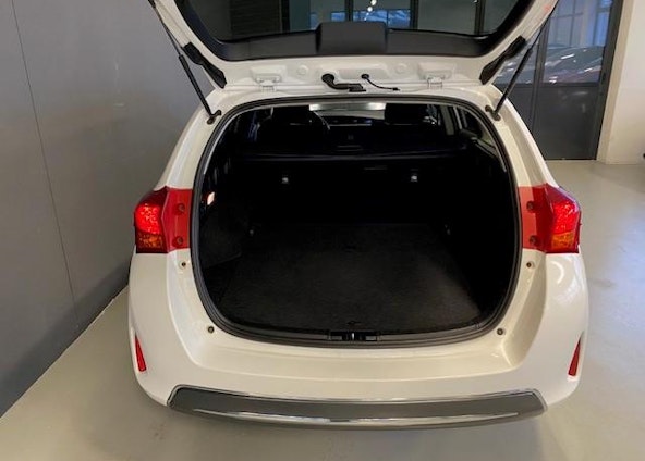 Vehicle image 6 Vehicle image 6