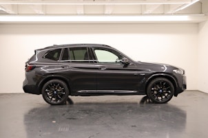 Vehicle image BMW X3 30e xDrive SAG