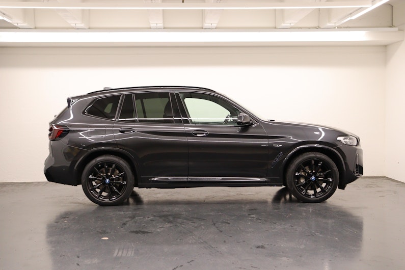 Vehicle image BMW X3