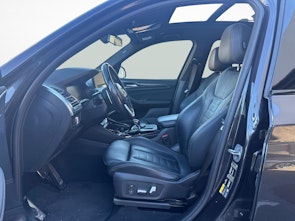 Vehicle image BMW X3 30e xDrive SAG