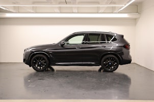Vehicle image BMW X3 30e xDrive SAG