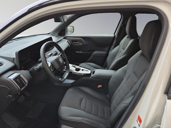 Vehicle image 8 Vehicle image 8