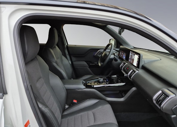 Vehicle image 14 Vehicle image 14