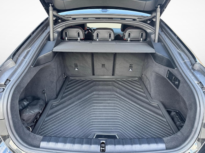 Vehicle image BMW i4