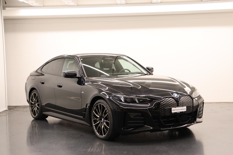 Vehicle image BMW i4