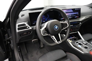 Vehicle image BMW i4 xDrive40