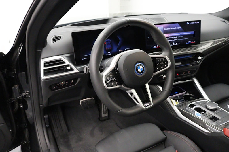 Vehicle image BMW i4