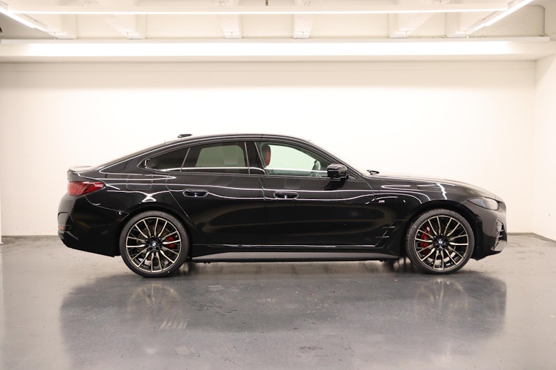 Vehicle image BMW i4