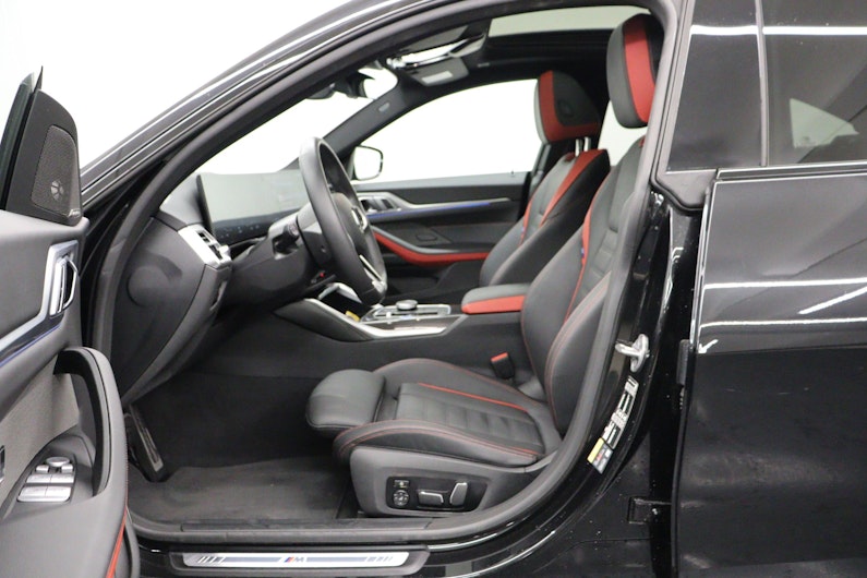 Vehicle image BMW i4