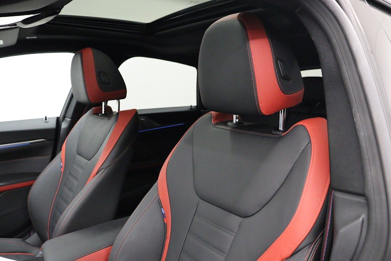 Vehicle image BMW i4