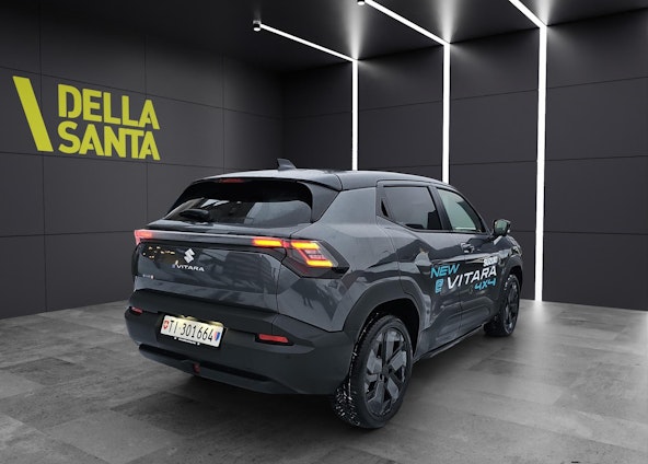 Vehicle image 4 Vehicle image 4