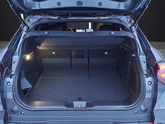 Vehicle image 12 Vehicle image 12