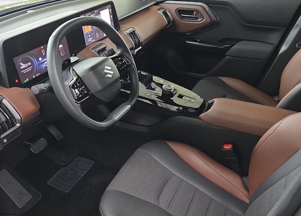 Vehicle image 7 Vehicle image 7