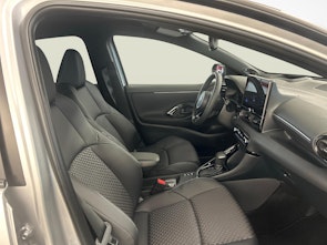 Vehicle image TOYOTA Yaris 1.5 VVT-i HSD Premium