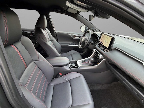 Vehicle image 6 Vehicle image 6