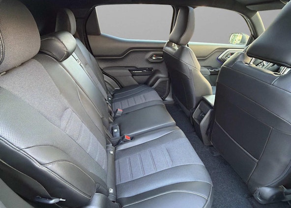 Vehicle image 8 Vehicle image 8