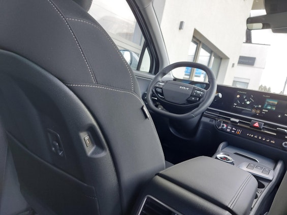 Vehicle image 21 Vehicle image 21