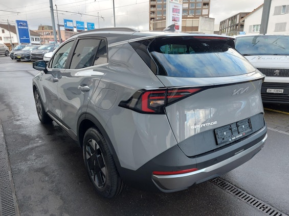 Vehicle image 13 Vehicle image 13