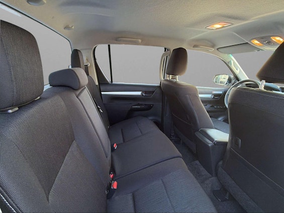 Vehicle image 8 Vehicle image 8