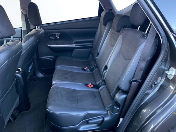 Vehicle image 6 Vehicle image 6