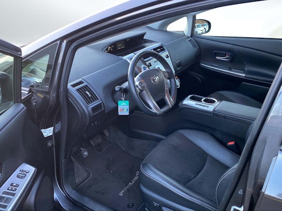 Vehicle image 3 Vehicle image 3