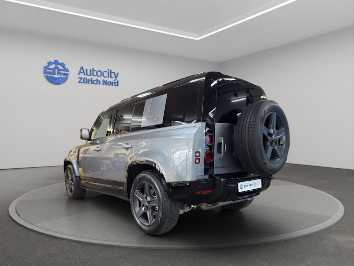 Vehicle image LAND ROVER DEFENDER