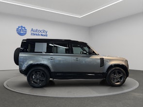 Vehicle image LAND ROVER Defender 110 3.0 D I6 X-Dynamic SE