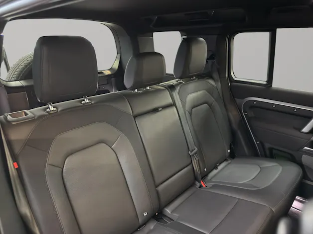 Land Rover Defender 110 3.0 D I6 X-Dynamic SE