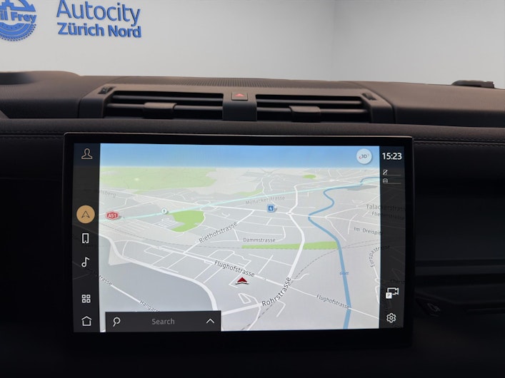 Vehicle image LAND ROVER DEFENDER